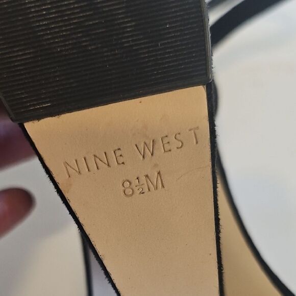 Nine West Black and Silver Stiletto Heels - Picture 13 of 13